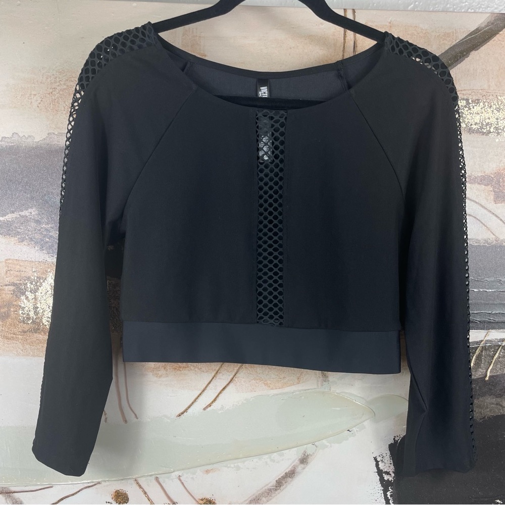 Victoria Secret Sport Crop Top Size Medium Black Mesh Spandex Long Sleeve